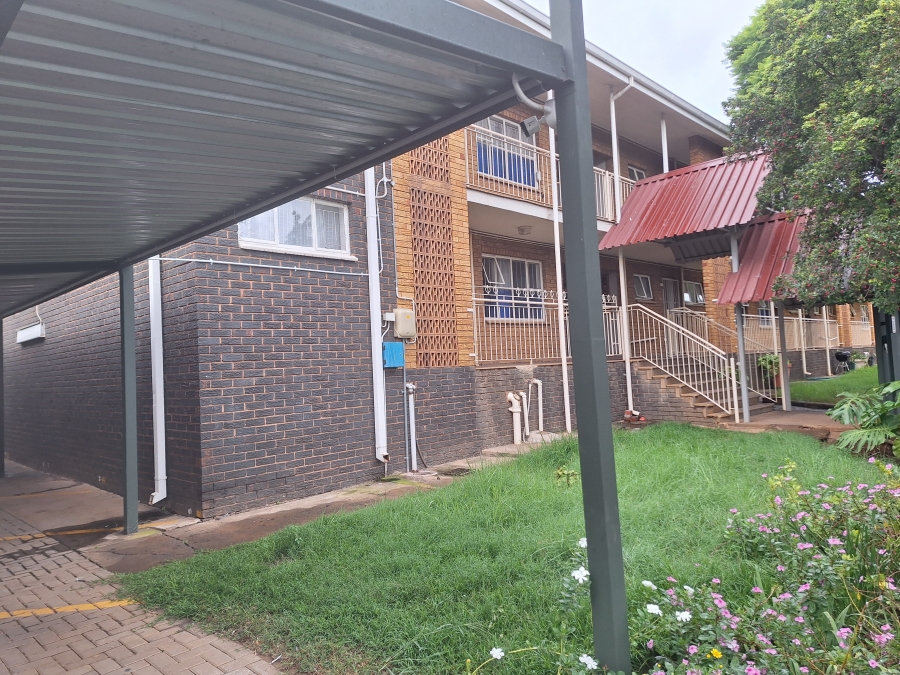 1 Bedroom Property for Sale in Villieria Gauteng