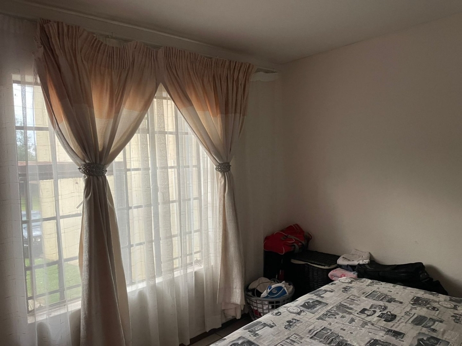 2 Bedroom Property for Sale in Roodepoort West Gauteng