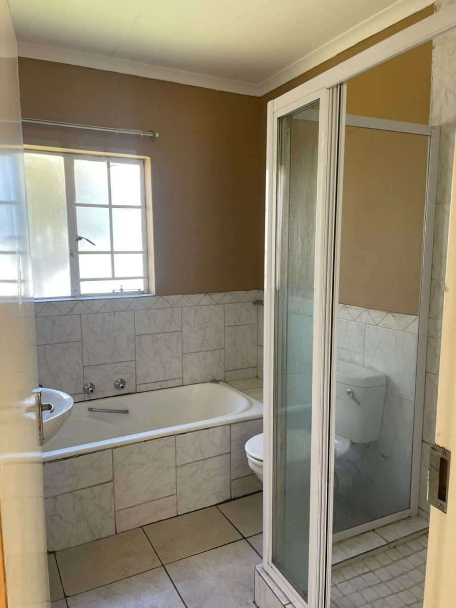 To Let 2 Bedroom Property for Rent in Groblerpark Gauteng