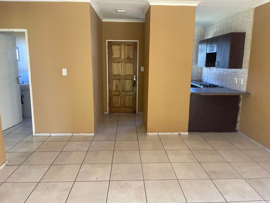 To Let 2 Bedroom Property for Rent in Groblerpark Gauteng