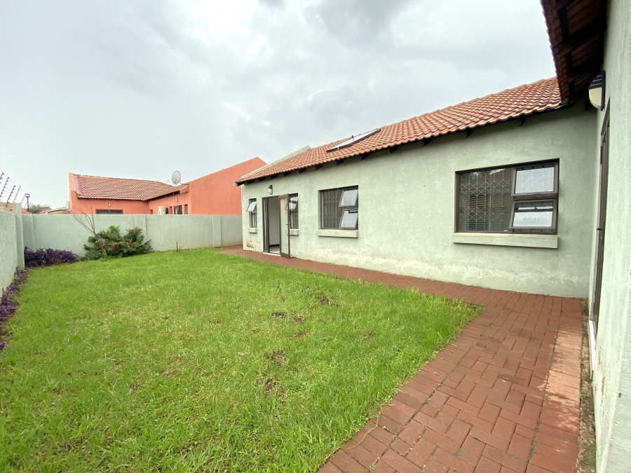 To Let 3 Bedroom Property for Rent in Doornpoort Gauteng