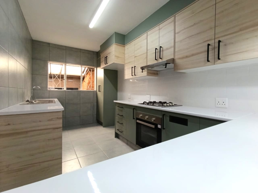 3 Bedroom Property for Sale in South Crest Gauteng