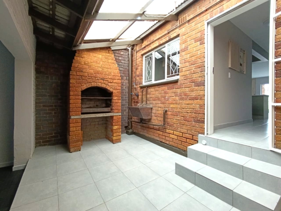 3 Bedroom Property for Sale in South Crest Gauteng