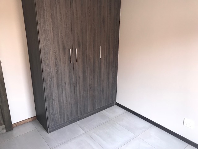 To Let 2 Bedroom Property for Rent in Kenleaf Gauteng