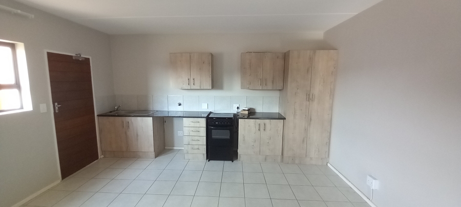 To Let 2 Bedroom Property for Rent in Kenleaf Gauteng