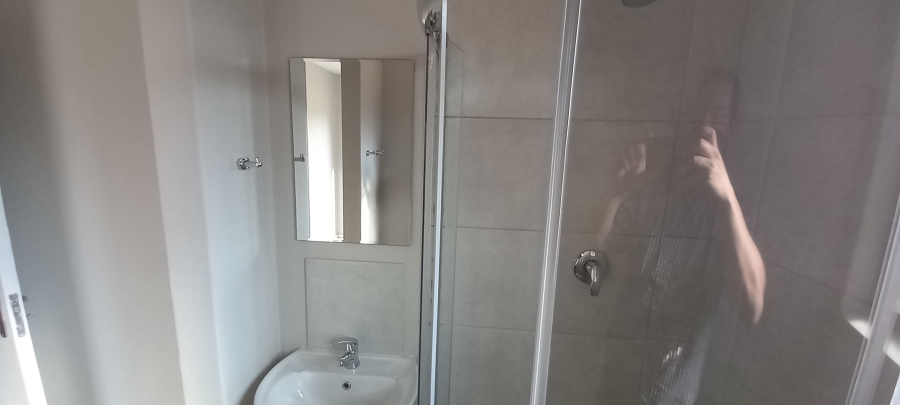 To Let 2 Bedroom Property for Rent in Kenleaf Gauteng