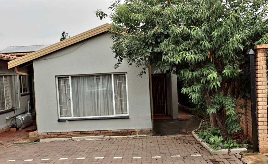 4 Bedroom Property for Sale in Doringkloof Gauteng