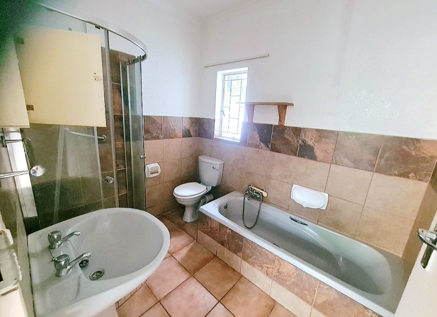 4 Bedroom Property for Sale in Doringkloof Gauteng