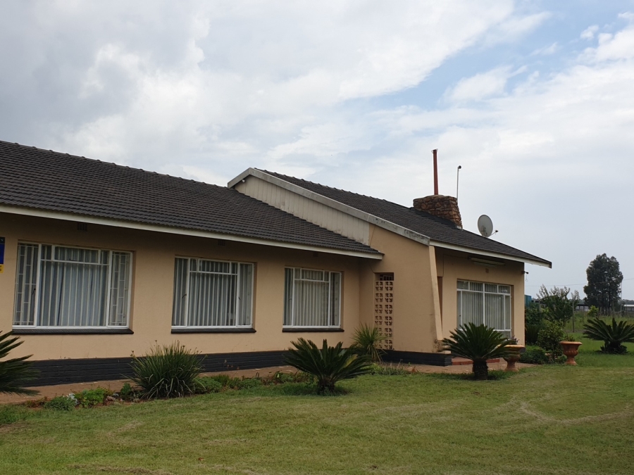 6 Bedroom Property for Sale in Valley Settlements A H Gauteng