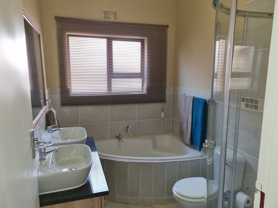 3 Bedroom Property for Sale in Riversdale Gauteng