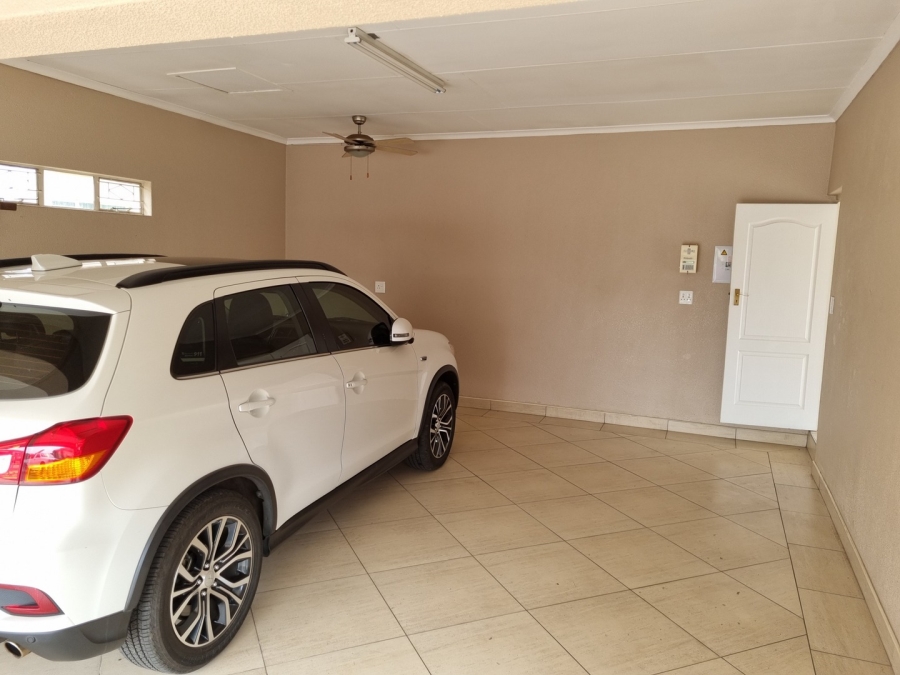 2 Bedroom Property for Sale in Vanderbijlpark SW 1 Gauteng