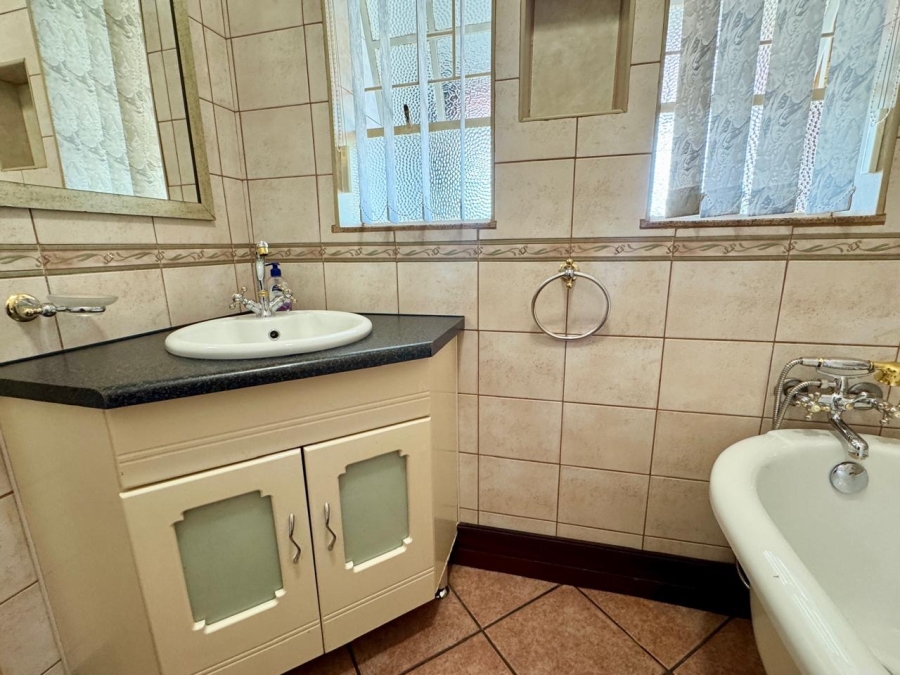 3 Bedroom Property for Sale in Vanderbijlpark SW 1 Gauteng