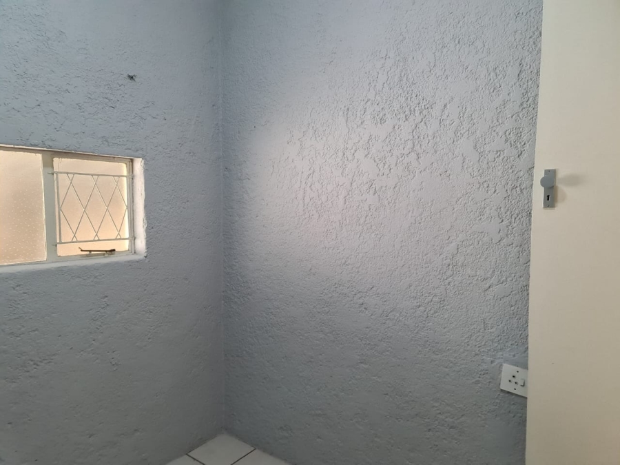 To Let 4 Bedroom Property for Rent in Norkem Park Gauteng