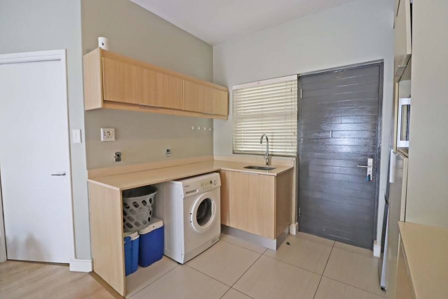 To Let 2 Bedroom Property for Rent in Rivonia Gauteng