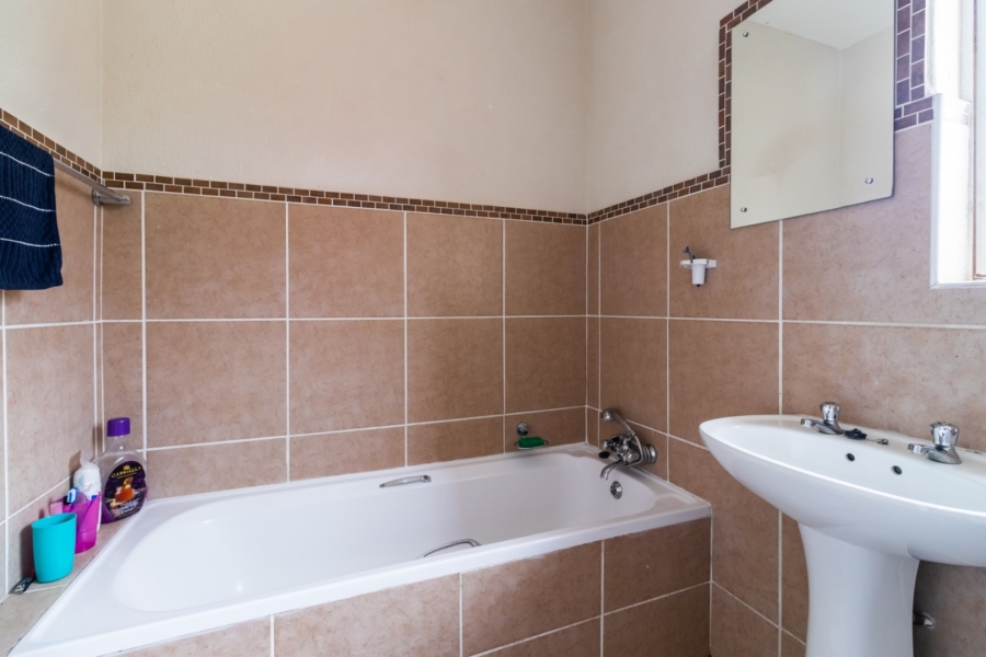 2 Bedroom Property for Sale in Pomona Gauteng