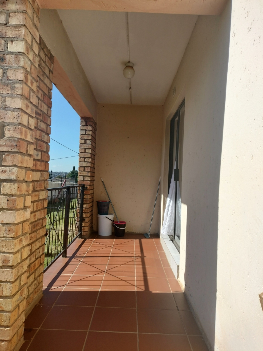 2 Bedroom Property for Sale in Groblerpark Gauteng