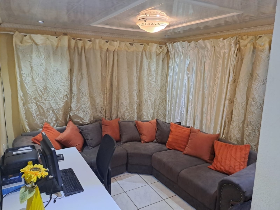 3 Bedroom Property for Sale in Kagiso Gauteng