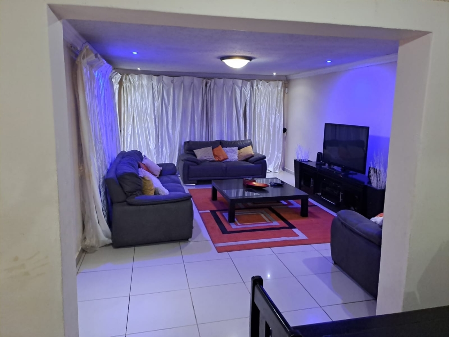 3 Bedroom Property for Sale in Kagiso Gauteng