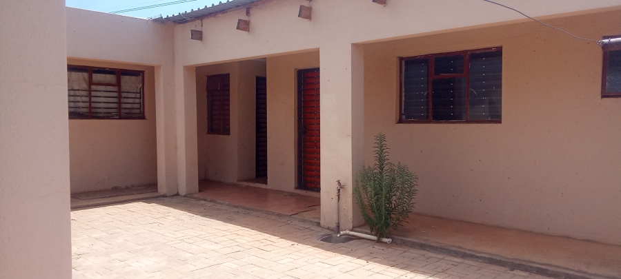 To Let 2 Bedroom Property for Rent in Protea Glen Gauteng