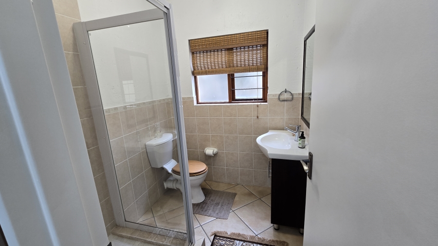 2 Bedroom Property for Sale in Sunninghill Gauteng