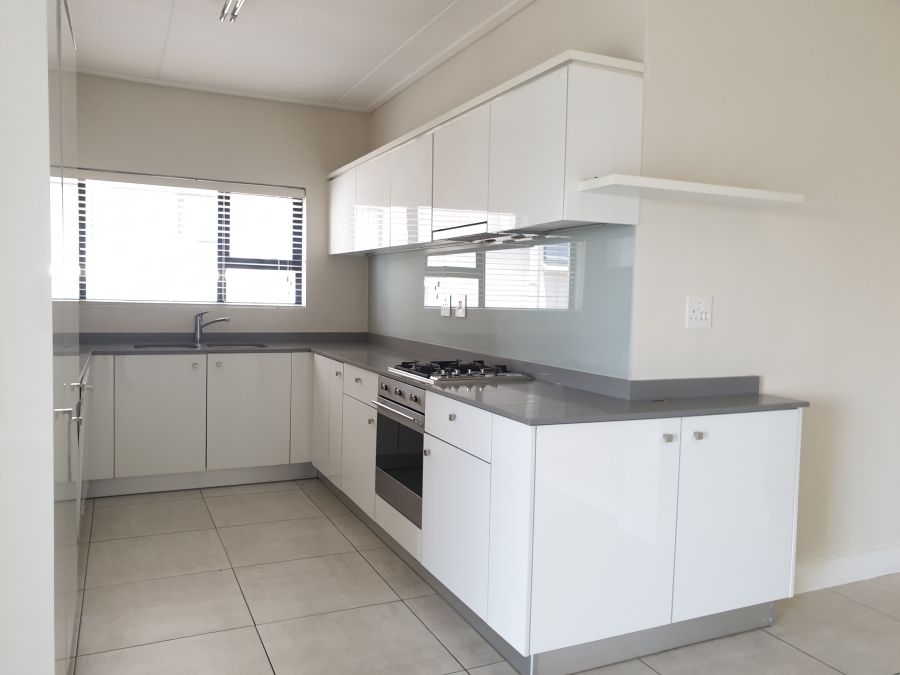 To Let 3 Bedroom Property for Rent in The Polofields Gauteng