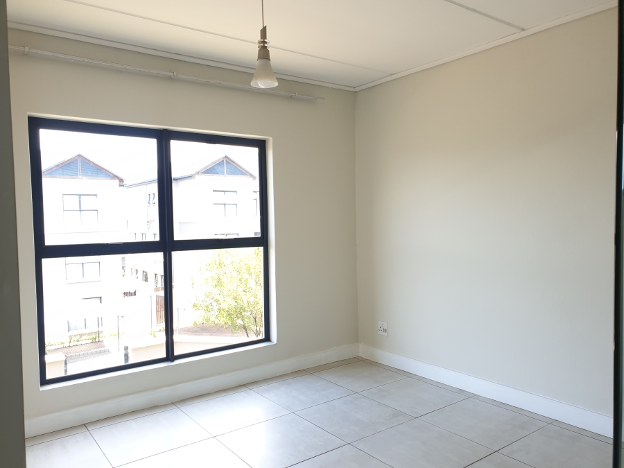 To Let 3 Bedroom Property for Rent in The Polofields Gauteng