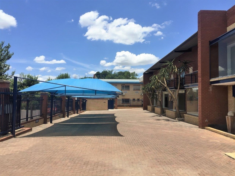 To Let commercial Property for Rent in North Riding Gauteng