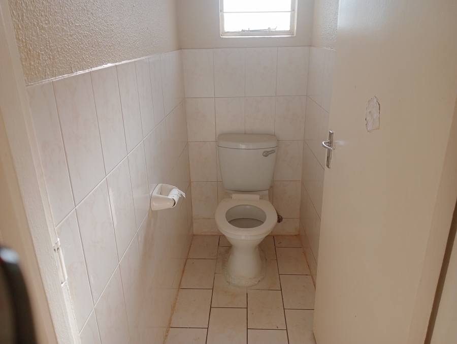 To Let 3 Bedroom Property for Rent in Mindalore Gauteng