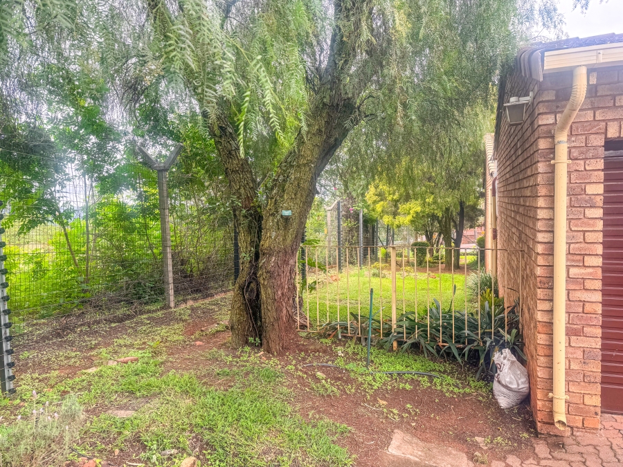 To Let 3 Bedroom Property for Rent in Brummeria Gauteng