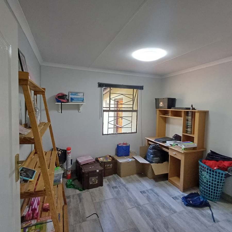 3 Bedroom Property for Sale in Walker Fruit Farms Gauteng
