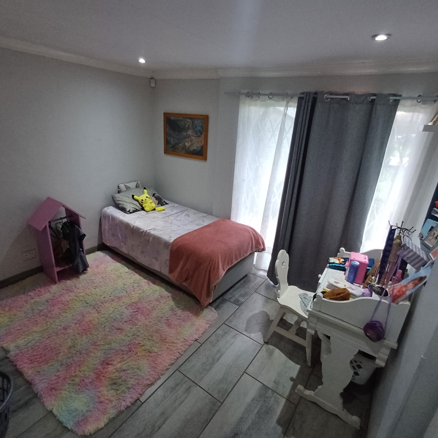 3 Bedroom Property for Sale in Walker Fruit Farms Gauteng