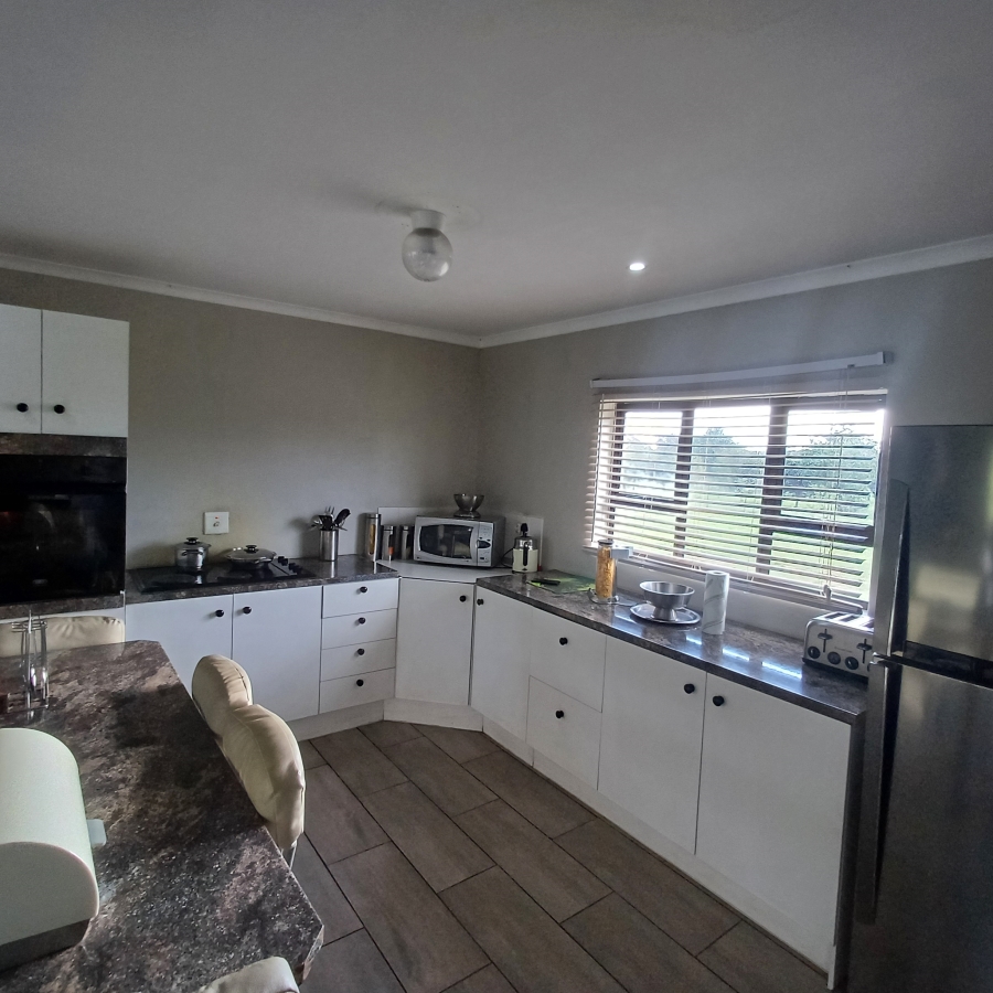 3 Bedroom Property for Sale in Walker Fruit Farms Gauteng