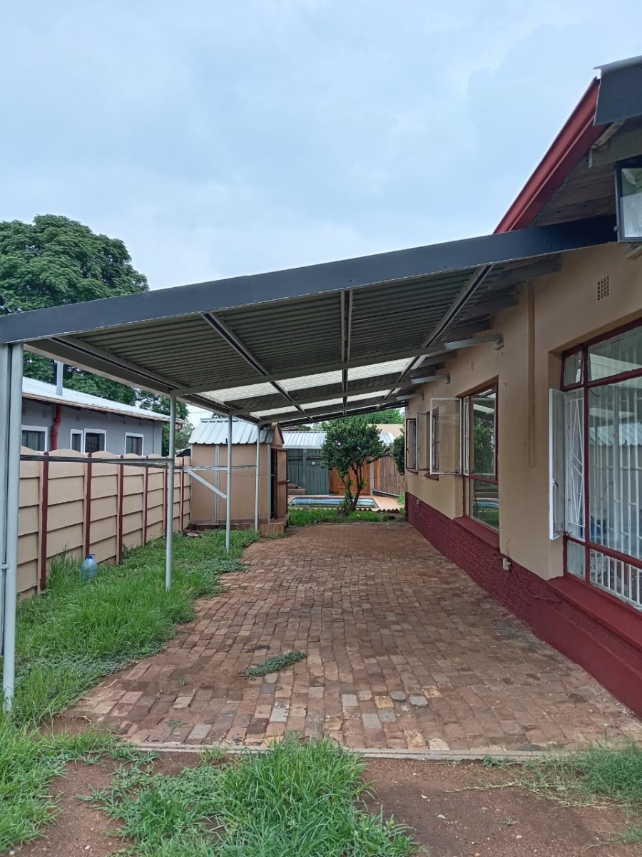 To Let 3 Bedroom Property for Rent in Elsburg Gauteng