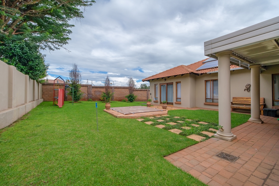 3 Bedroom Property for Sale in Eldo Lakes Estate Gauteng