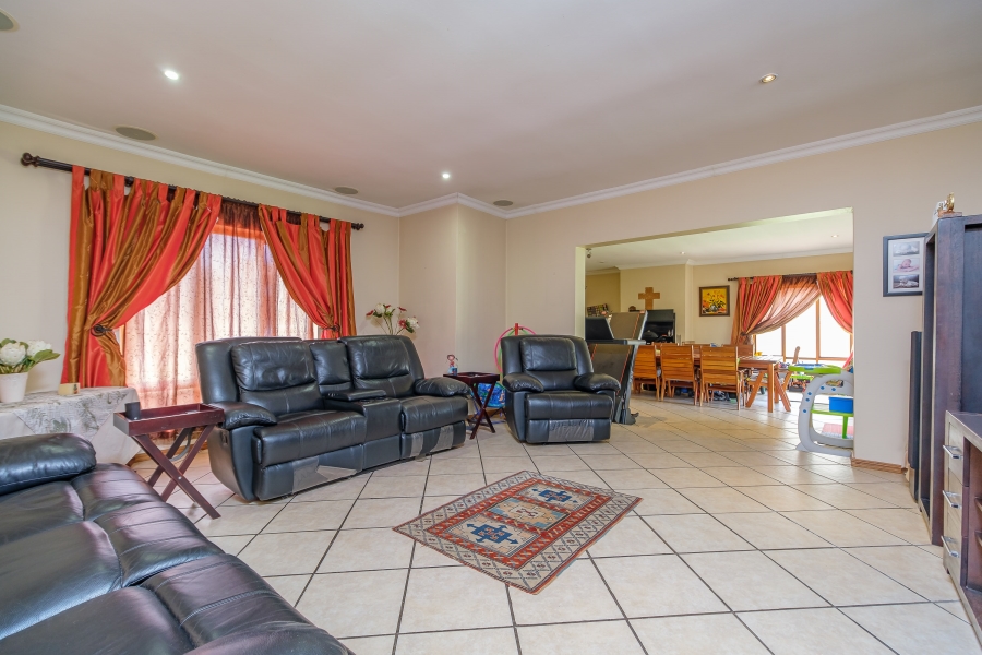 3 Bedroom Property for Sale in Eldo Lakes Estate Gauteng