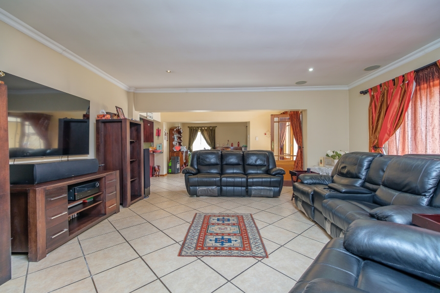 3 Bedroom Property for Sale in Eldo Lakes Estate Gauteng