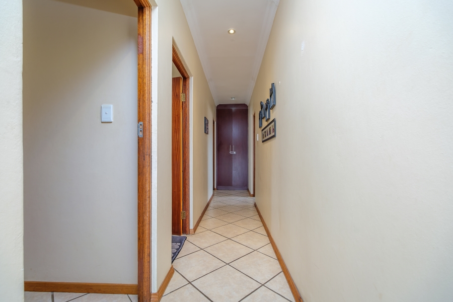 3 Bedroom Property for Sale in Eldo Lakes Estate Gauteng