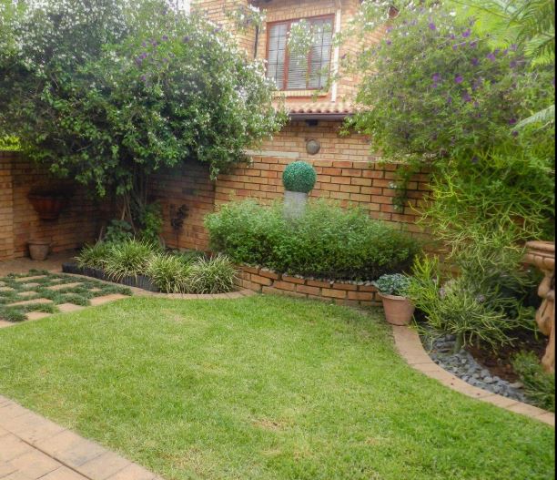 4 Bedroom Property for Sale in Willowbrook Gauteng