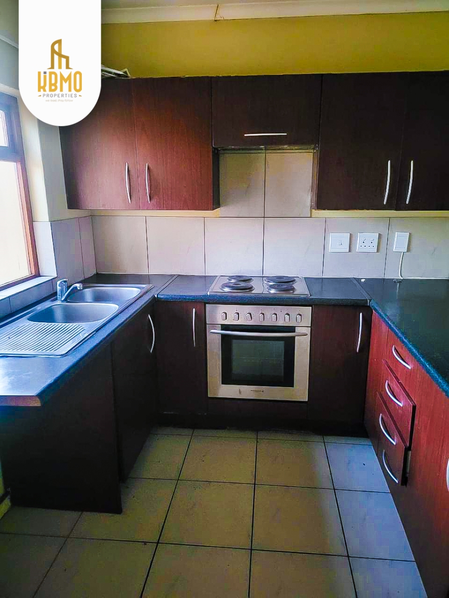 2 Bedroom Property for Sale in Vorna Valley Gauteng