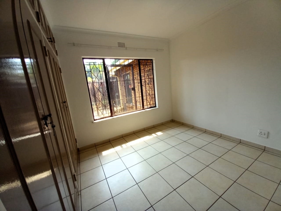 3 Bedroom Property for Sale in Birchleigh North Gauteng