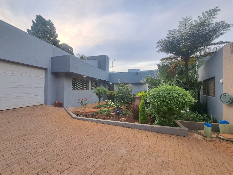 4 Bedroom Property for Sale in Bedfordview Gauteng