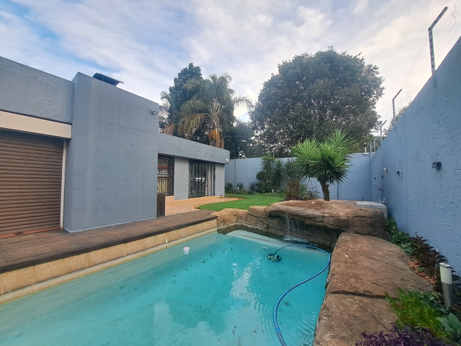 4 Bedroom Property for Sale in Bedfordview Gauteng