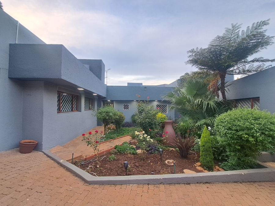 4 Bedroom Property for Sale in Bedfordview Gauteng