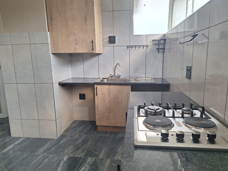 2 Bedroom Property for Sale in Bonaero Park Gauteng