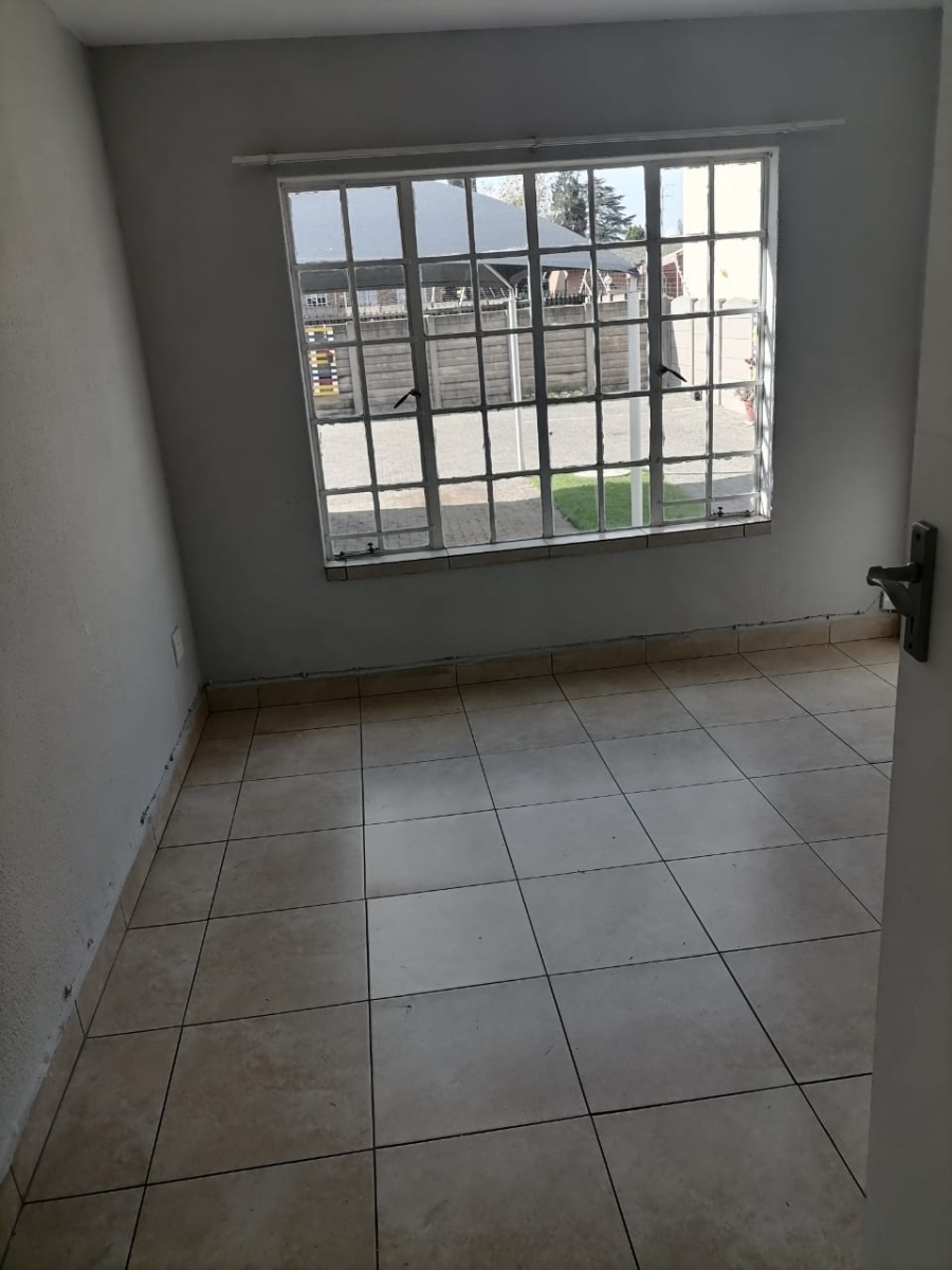 3 Bedroom Property for Sale in Beyers Park Gauteng