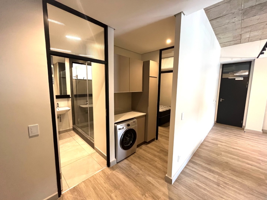 1 Bedroom Property for Sale in Sandton Central Gauteng