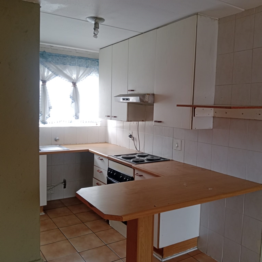 2 Bedroom Property for Sale in Vorna Valley Gauteng