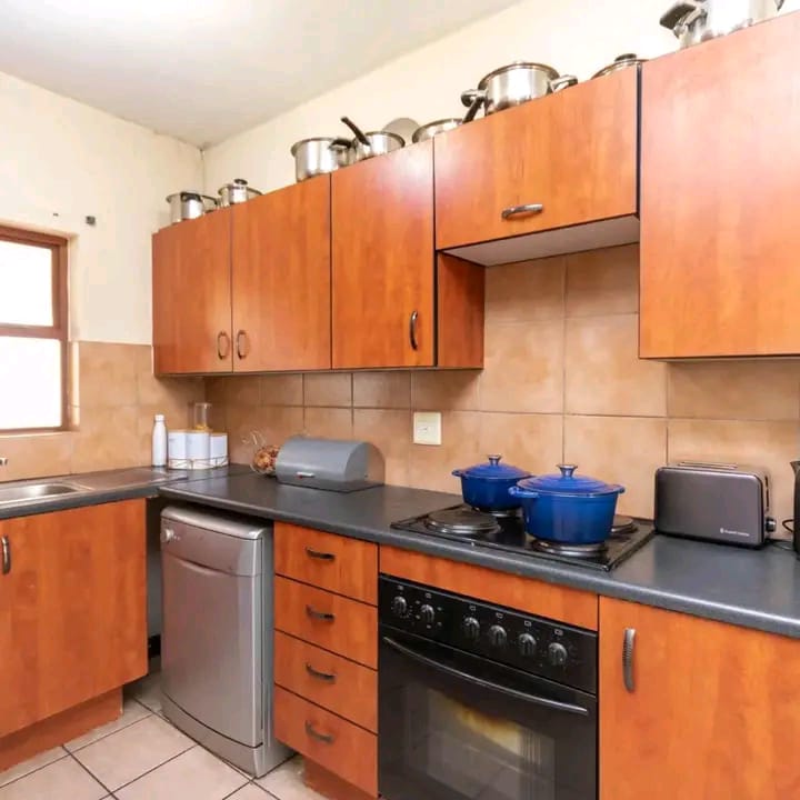 2 Bedroom Property for Sale in Erand Gardens Gauteng