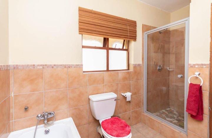 2 Bedroom Property for Sale in Erand Gardens Gauteng