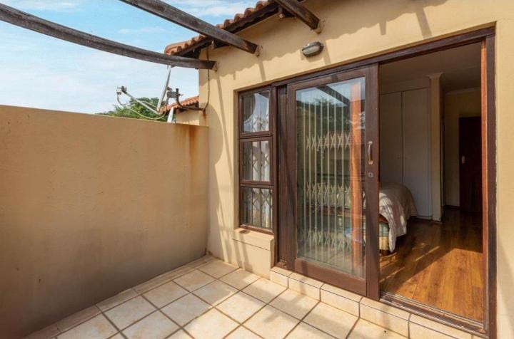 2 Bedroom Property for Sale in Erand Gardens Gauteng